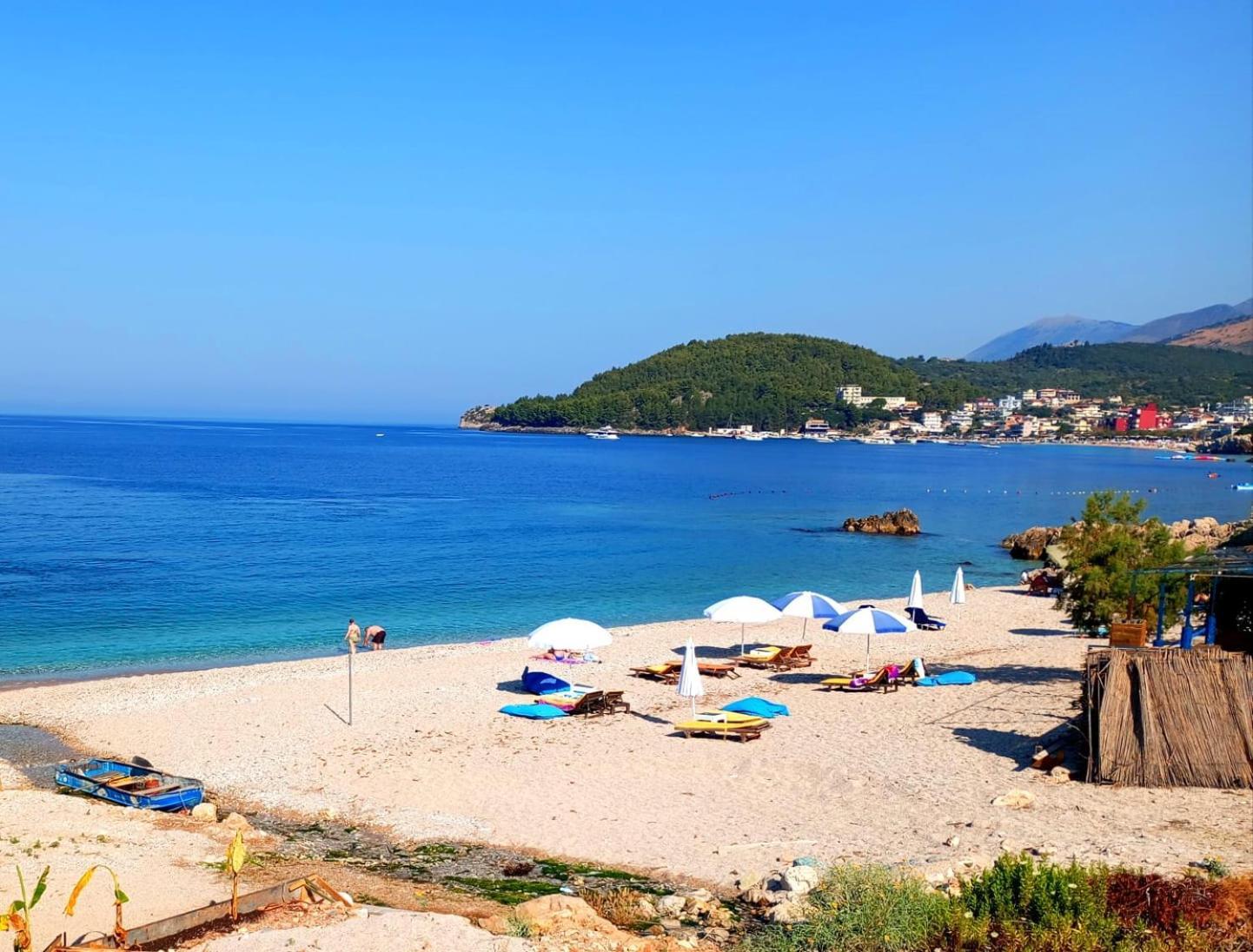Natural Hostel Himarë Dış mekan fotoğraf