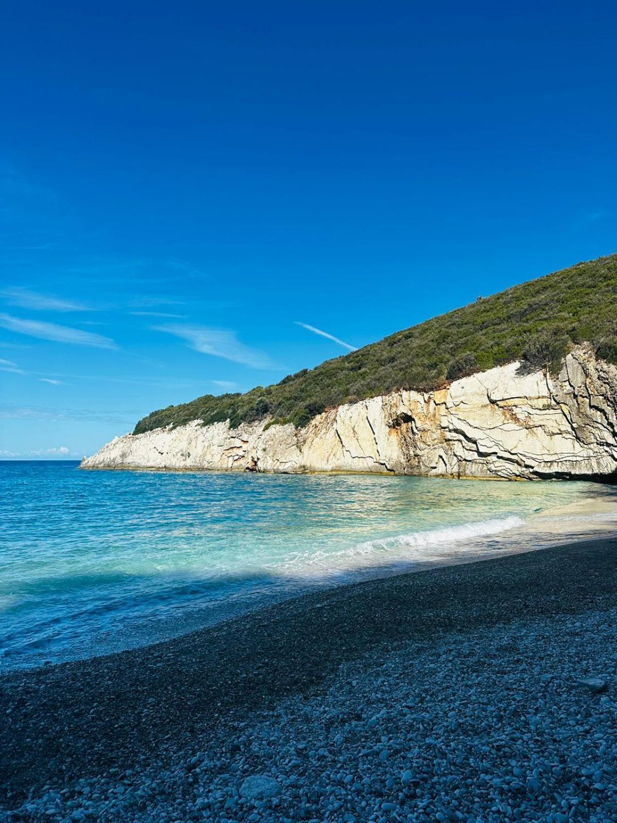 Natural Hostel Himarë Dış mekan fotoğraf