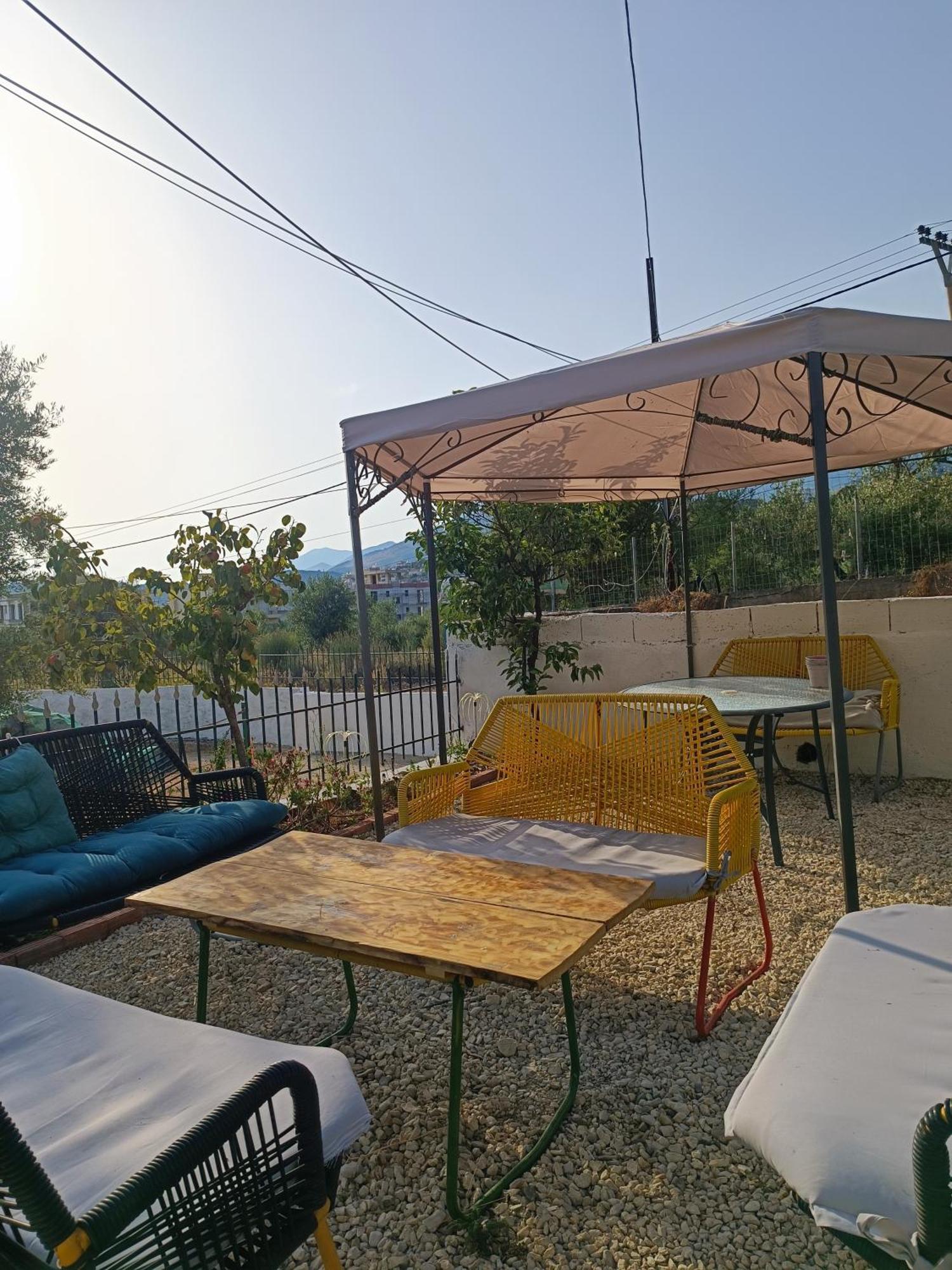 Natural Hostel Himarë Dış mekan fotoğraf