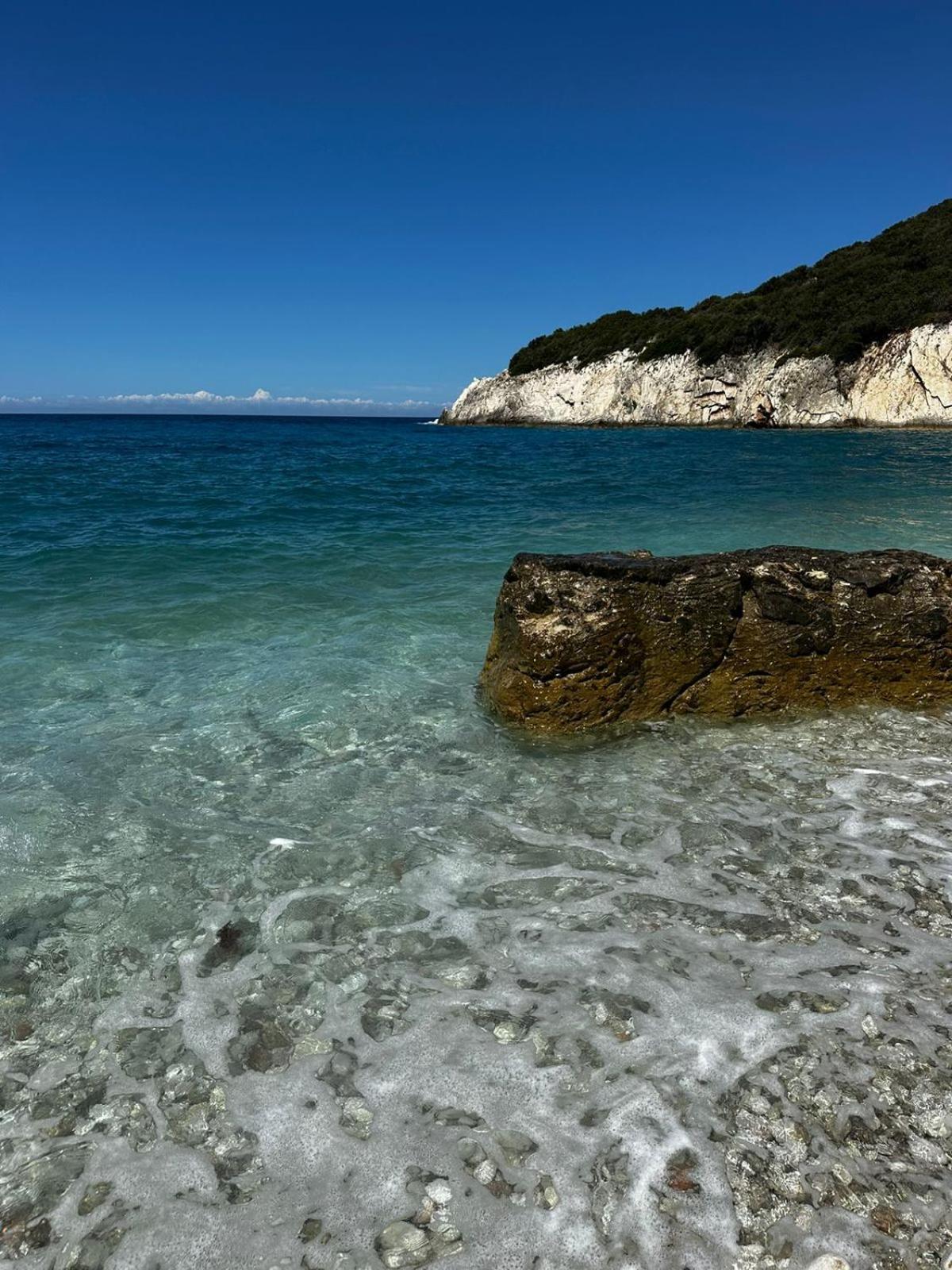 Natural Hostel Himarë Dış mekan fotoğraf