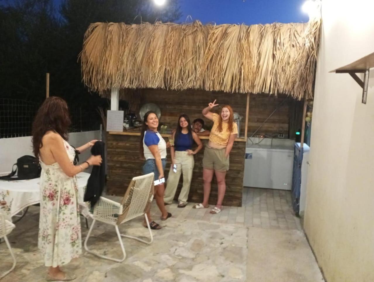 Natural Hostel Himarë Dış mekan fotoğraf