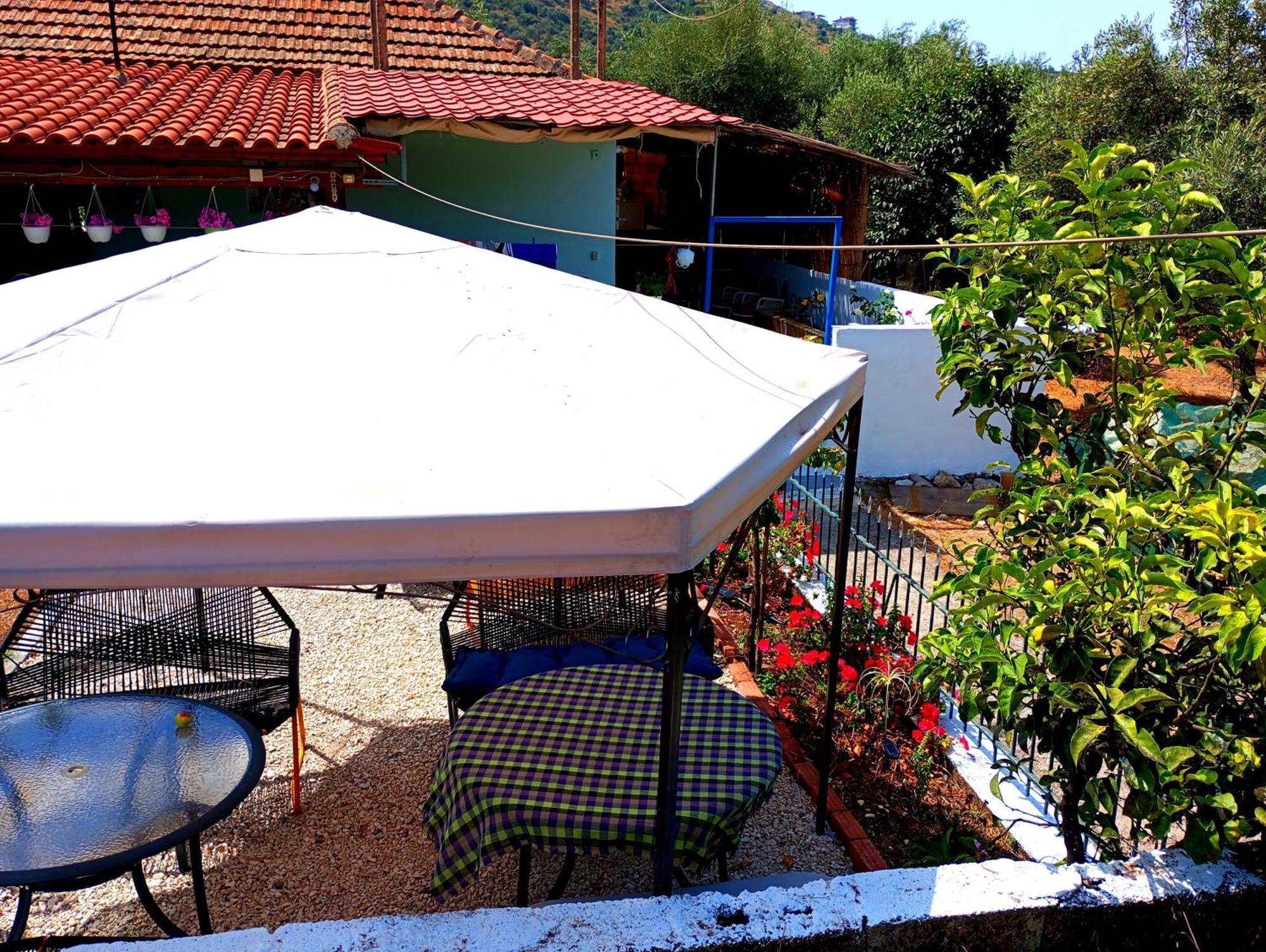 Natural Hostel Himarë Dış mekan fotoğraf