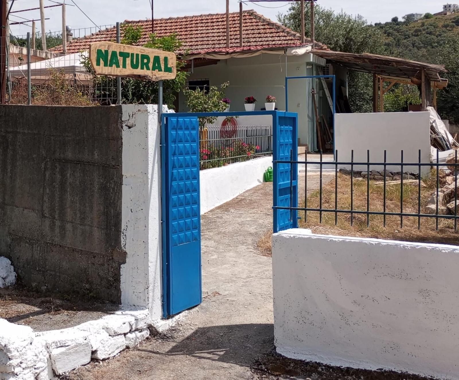 Natural Hostel Himarë Dış mekan fotoğraf